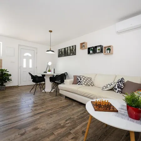 La Pieda 度假居 Ražanac