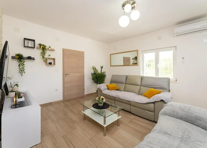 La Pieda Дом отдыха Ражанац