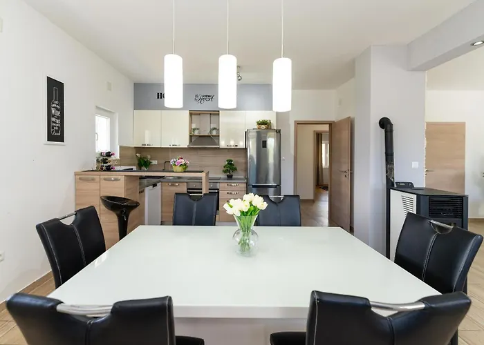 La Pieda * Ражанац