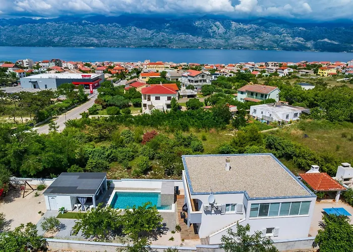 La Pieda بيت للعطل Ražanac